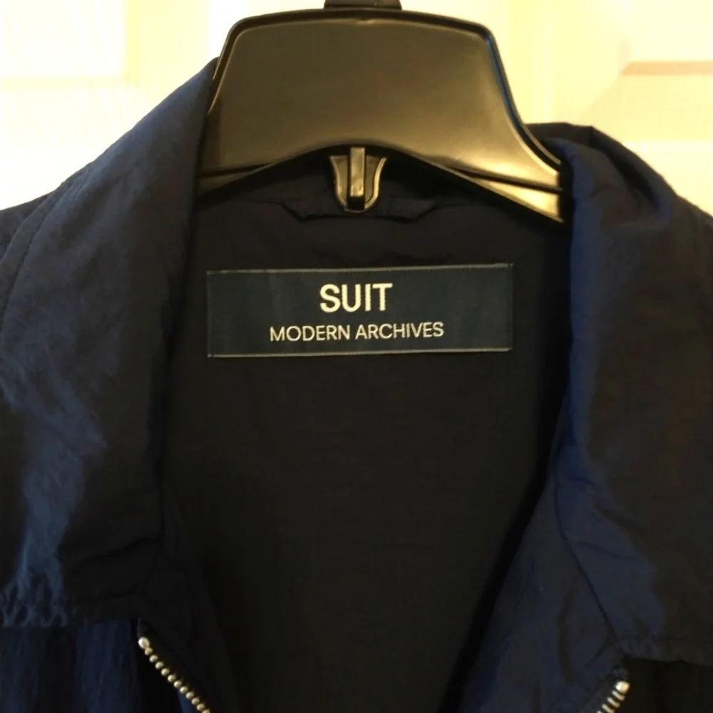 Suit DK Men's Windbreaker